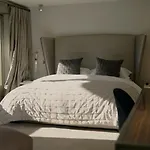 No 14 Hotel 5*