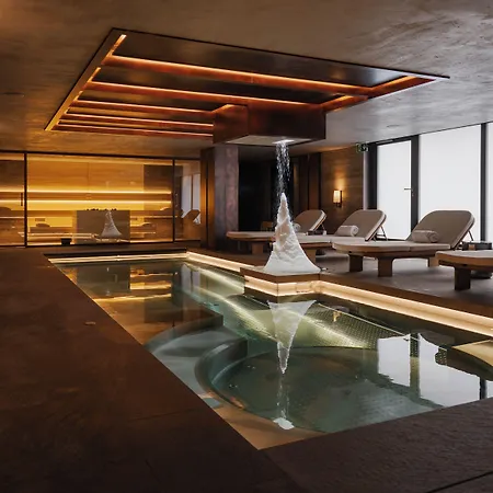 No 14 Otel 5*
